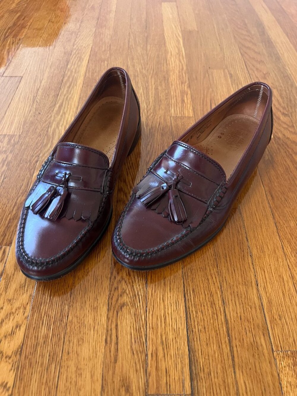GH Bass Weejuns USA Made Tassel Leather Oxblood Loafers - Men's 10D